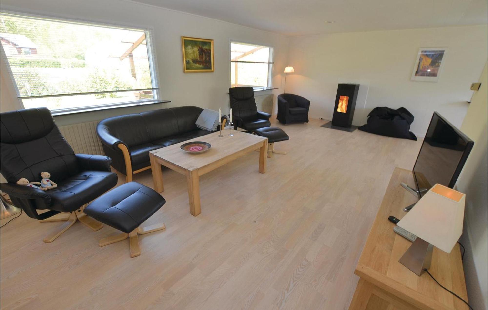 Stunning Home In Augustenborg With Kitchen Exteriör bild