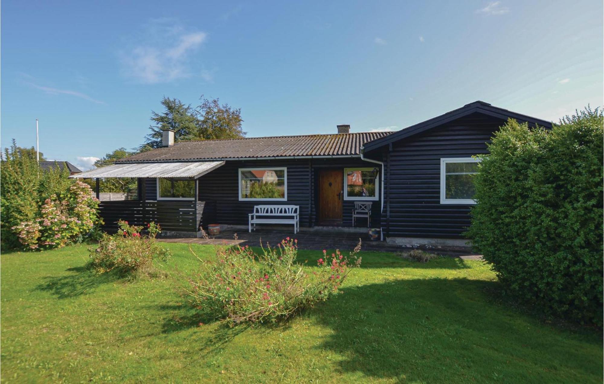 Stunning Home In Augustenborg With Kitchen Exteriör bild